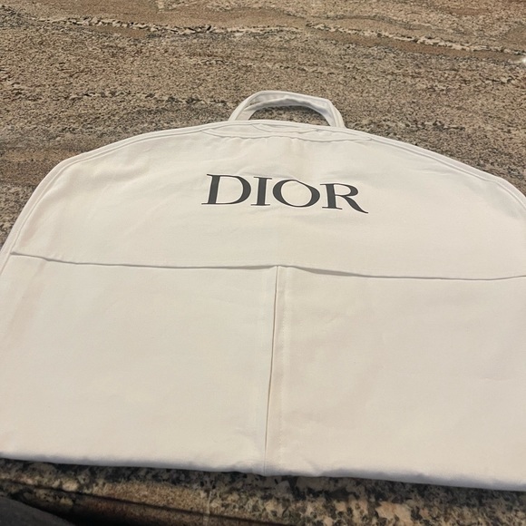 Dior garment bag gently used. - Picture 2 of 4